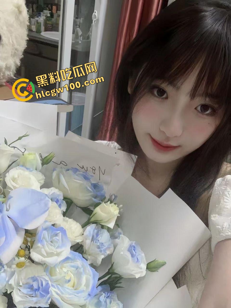 广东湛江反差人妻骚母狗【田芊羽】肉便器深喉吸鸡，大白臀全自动榨精后入！独家曝光流出！  第2张