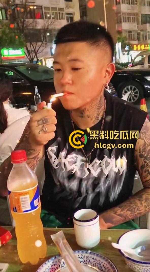 朋友圈成了血腥展示场？王湳权手刃女友后发朋友圈，画面直击心灵，血腥内容慎入！  第3张