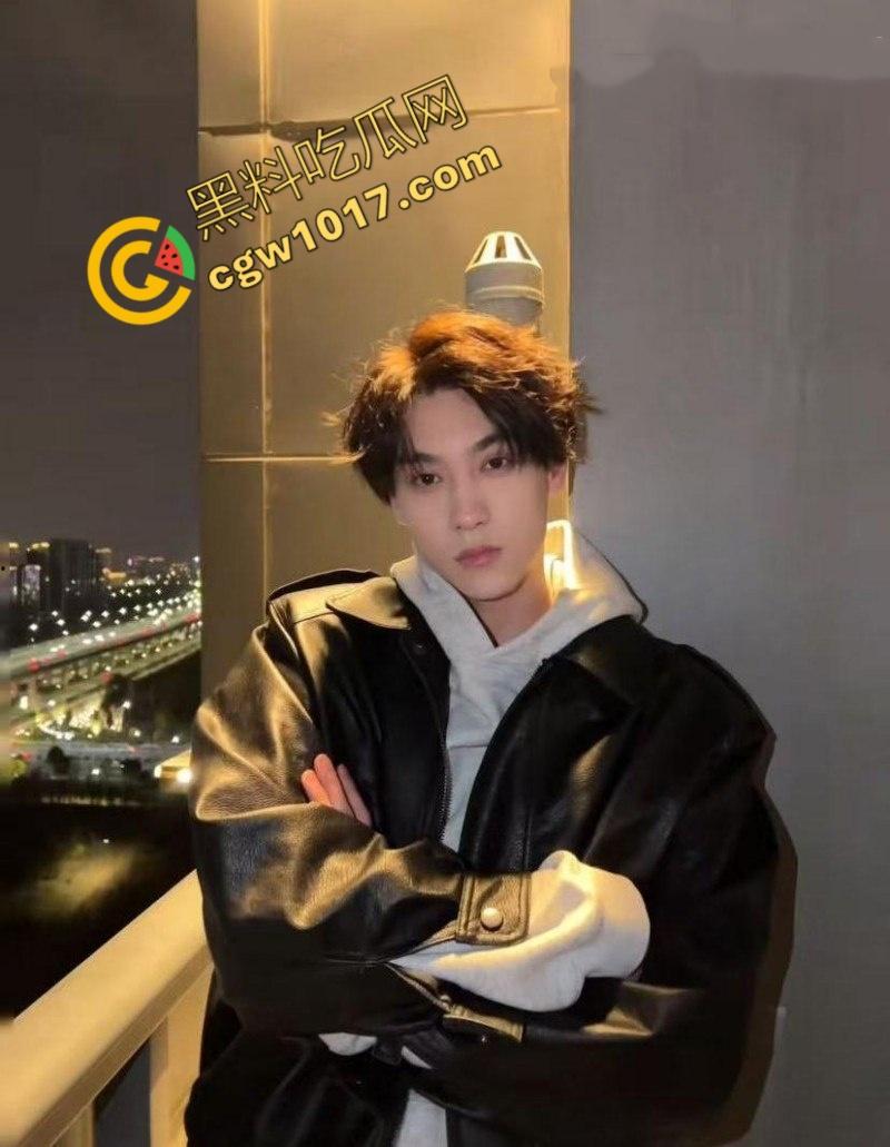 内娱明星【田栩宁】猛料曝光！女友若若竟是已婚少妇，两人婚房偷情视频流出，帅气男神也抵不住人妻诱惑！  第2张