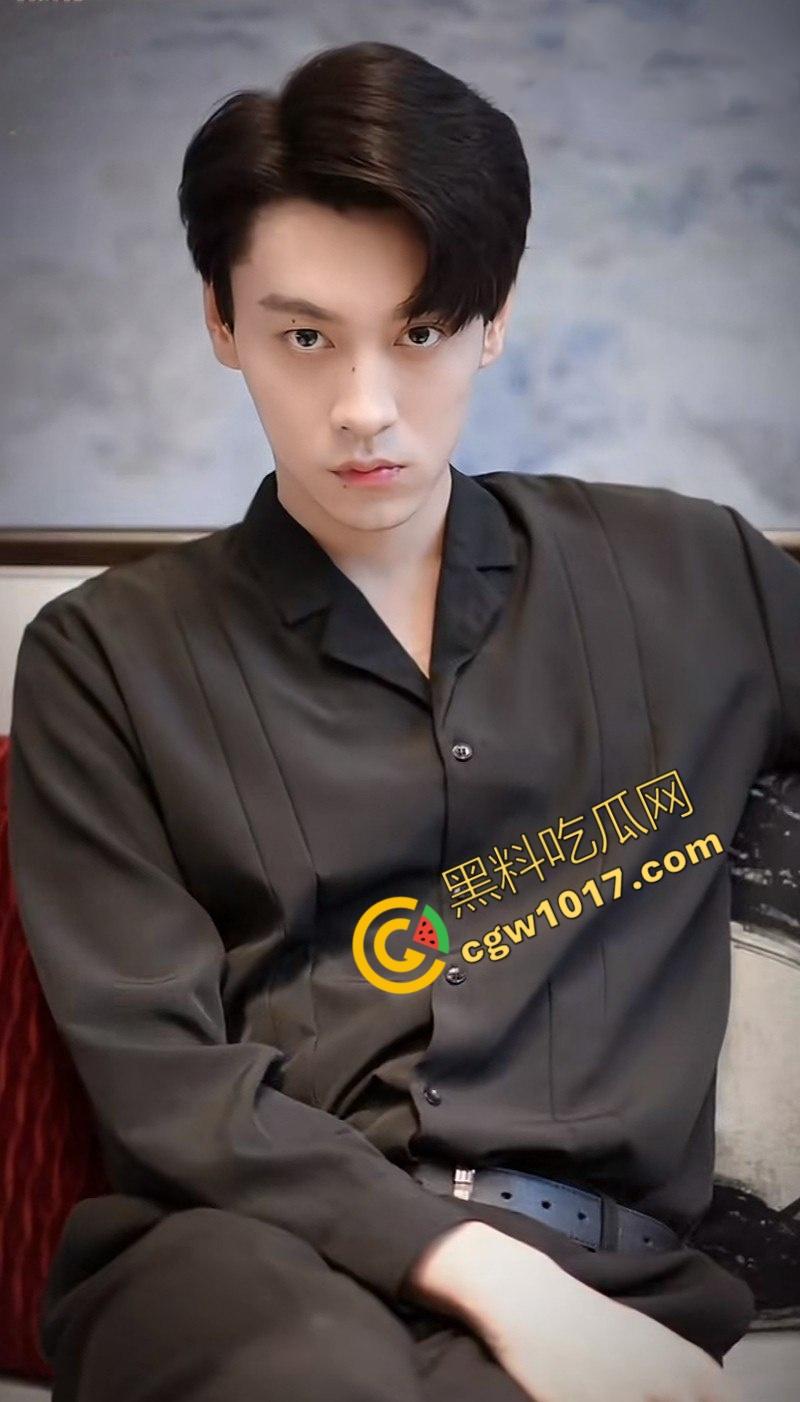 内娱明星【田栩宁】猛料曝光！女友若若竟是已婚少妇，两人婚房偷情视频流出，帅气男神也抵不住人妻诱惑！  第6张