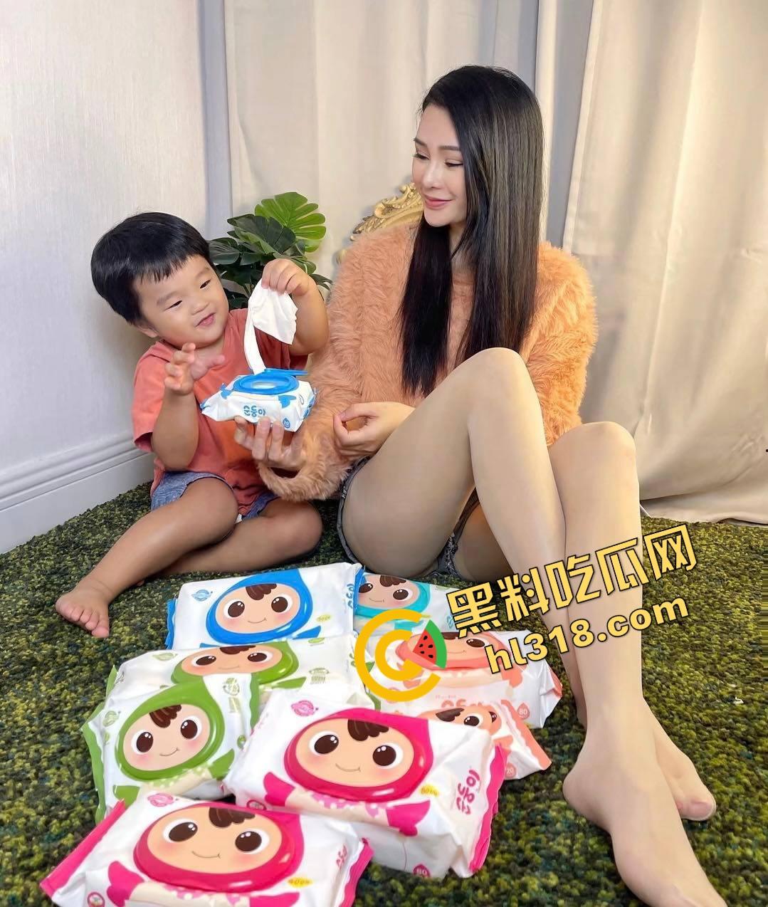 重庆34岁保姆『刘晓琳』带娃做饭都不算啥，黑丝肉丝做爱play姿势花样百出，熟妇味把人拿捏了！  第17张