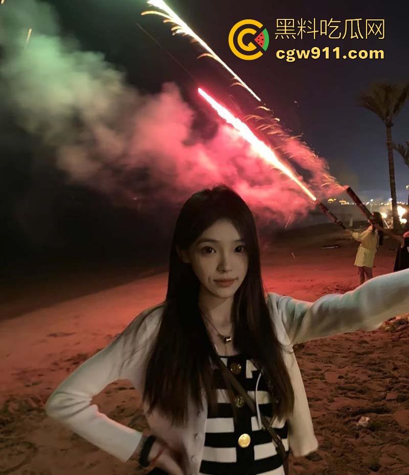 长春工业大学【刘浩晴】被男友曝光性爱视频，高冷女神床上装羞涩，却遭男友卖力猛插！  第3张