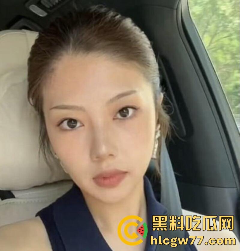 丁山职校大二学生妹【韩佳妮】带闺蜜约炮猛男 闺蜜在旁拍摄遭泄密 不雅视频全网疯传  第1张