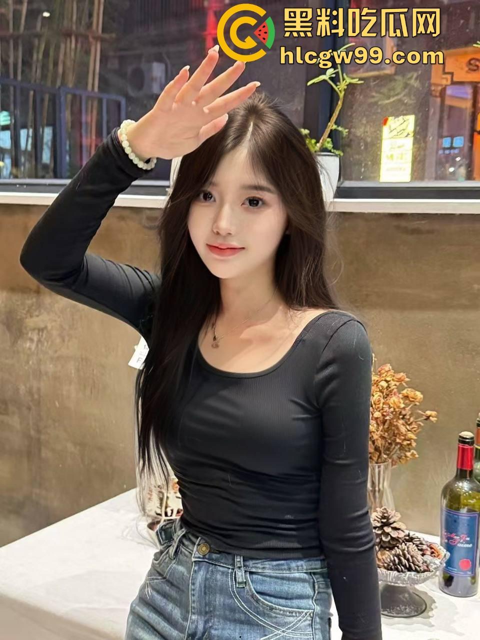 广州护士实习生『蓝美淇』开学前急约一炮，轻微洁癖却爱被抠逼，抠到手水肿，这逼是真湿还是有毒？  第4张