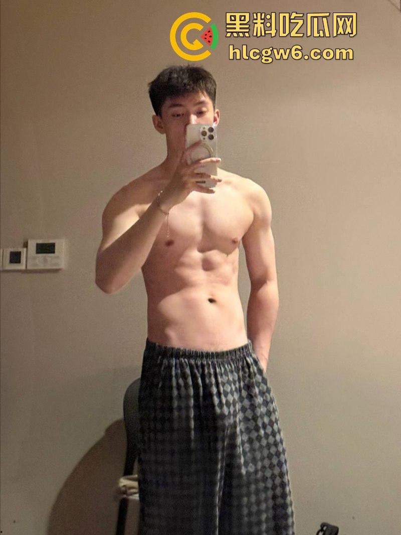 抖音知名健身男博主【耿嘉宏】被曝靠抖音吸粉操粉 因器大活好 众多女粉丝主动投怀送抱求操！  第13张