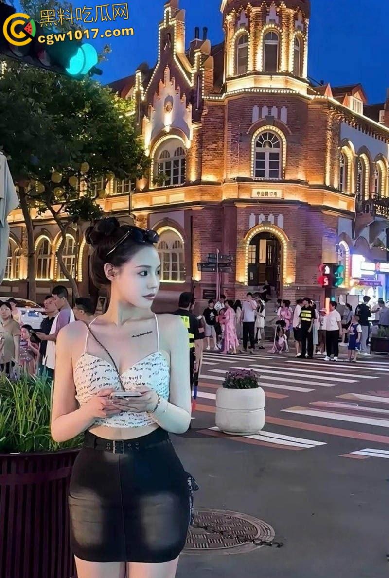 富二代约炮大神【fkabuto】，约炮汕头极品御姐视频流出，露脸口交挑逗不断，口交堪比技师，多姿势爆操浪叫连连！  第3张