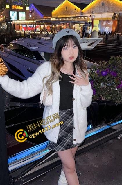 湖南长沙【黄梦瑶】酒店激战视频全网疯传，粉嫩鲍鱼爆裂求操，黑丝美腿缠腰疯狂交欢，刺激血脉偾张  第3张