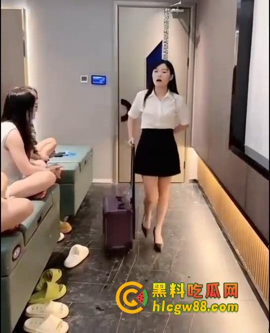 东莞碧海蓝天技师培训内部画面流出，台上一个钟，台下十年功，技师到底怎么炼成的？  第2张