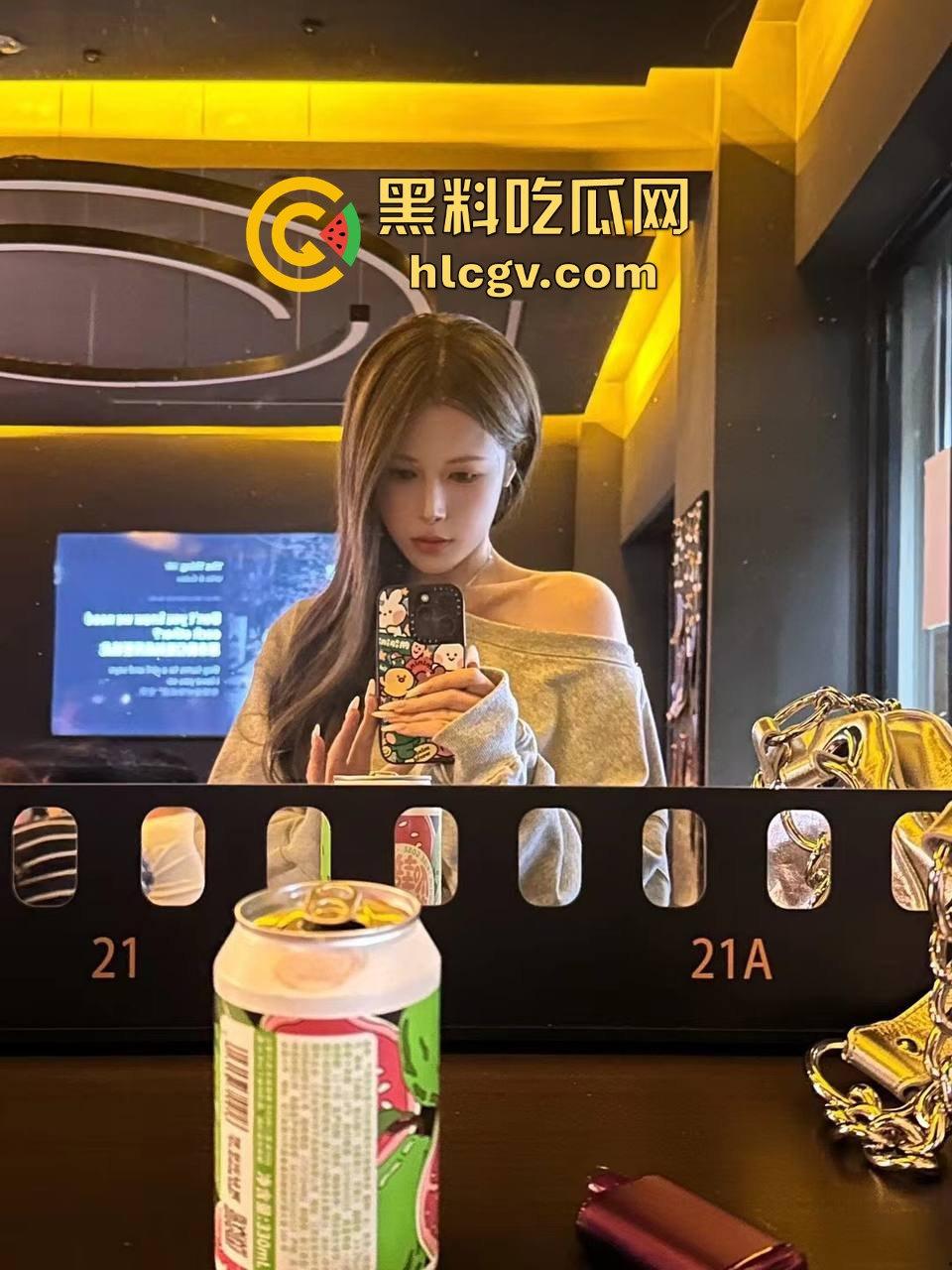 拜金女『 林诗曼 』日逼全能多线操作！一边被草一边语音和闺蜜聊男友内射问题，她这是在草间关怀！  第8张