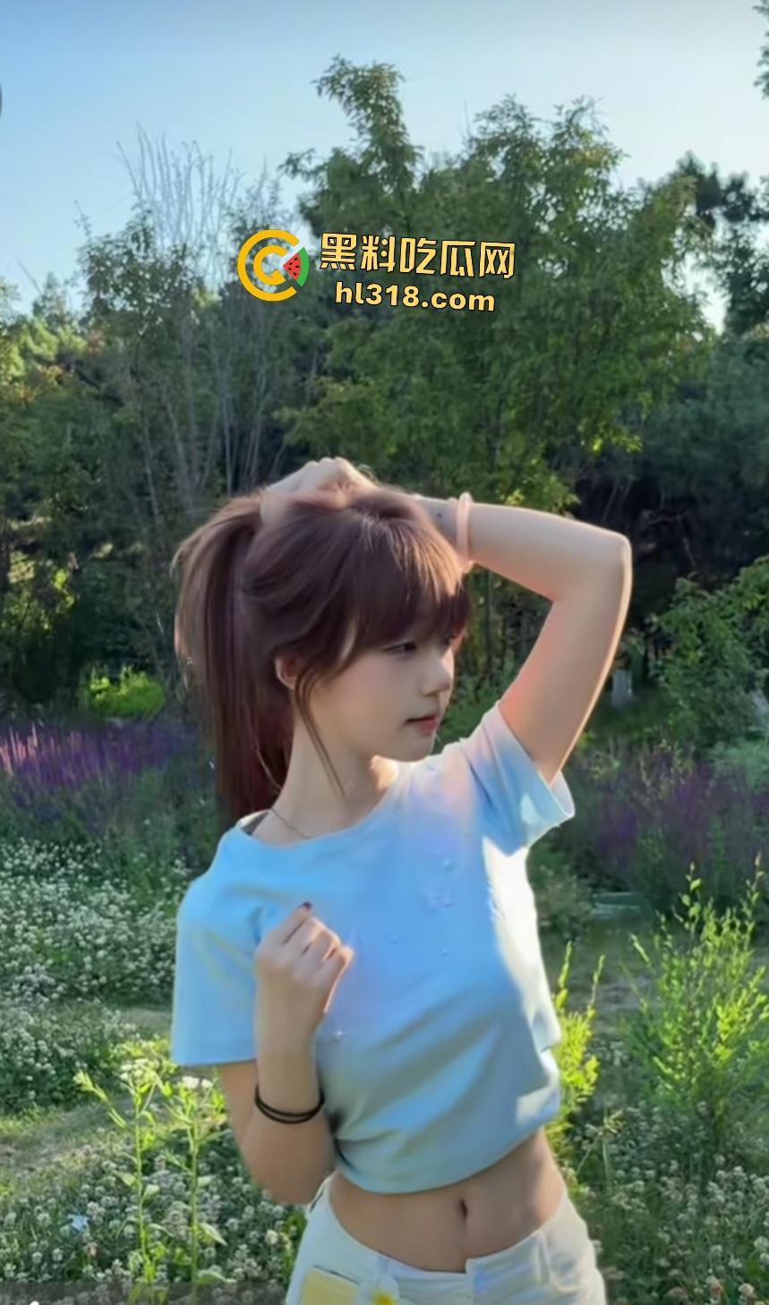 抖音JK女神【张思涵】自摸捏奶喊破天，在男厕后入狂扇屁股，被20厘米大鸡巴内射要哭了！  第2张