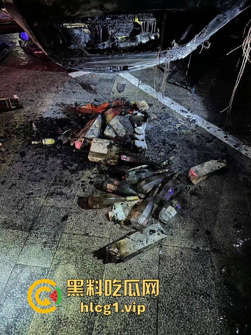 炸翻了！充电时发生严重爆炸 但极氪001 零自燃记录意外保持住了？  第9张