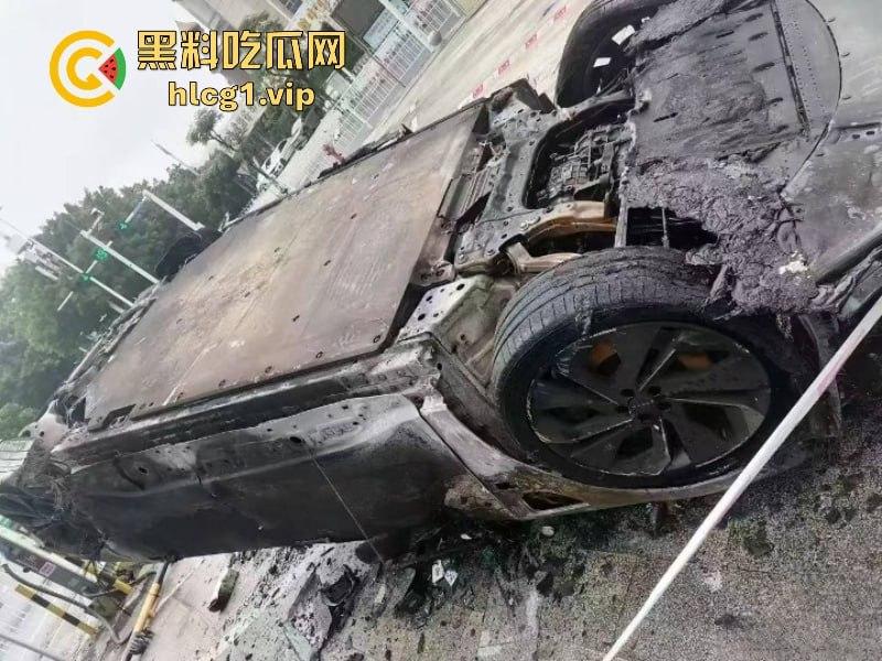 炸翻了！充电时发生严重爆炸 但极氪001 零自燃记录意外保持住了？  第12张