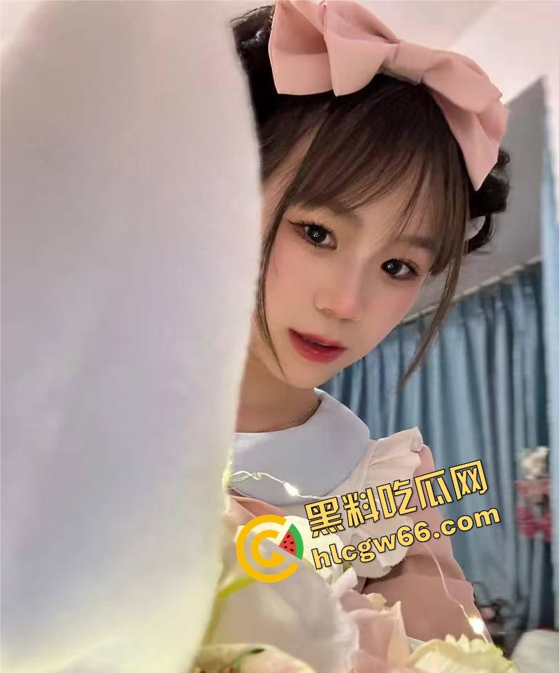 四川通江白虎骚婊『肖秋柔』电竞酒店猛操现场曝光，后入狂干一小时，小穴水多活儿贼骚！  第4张