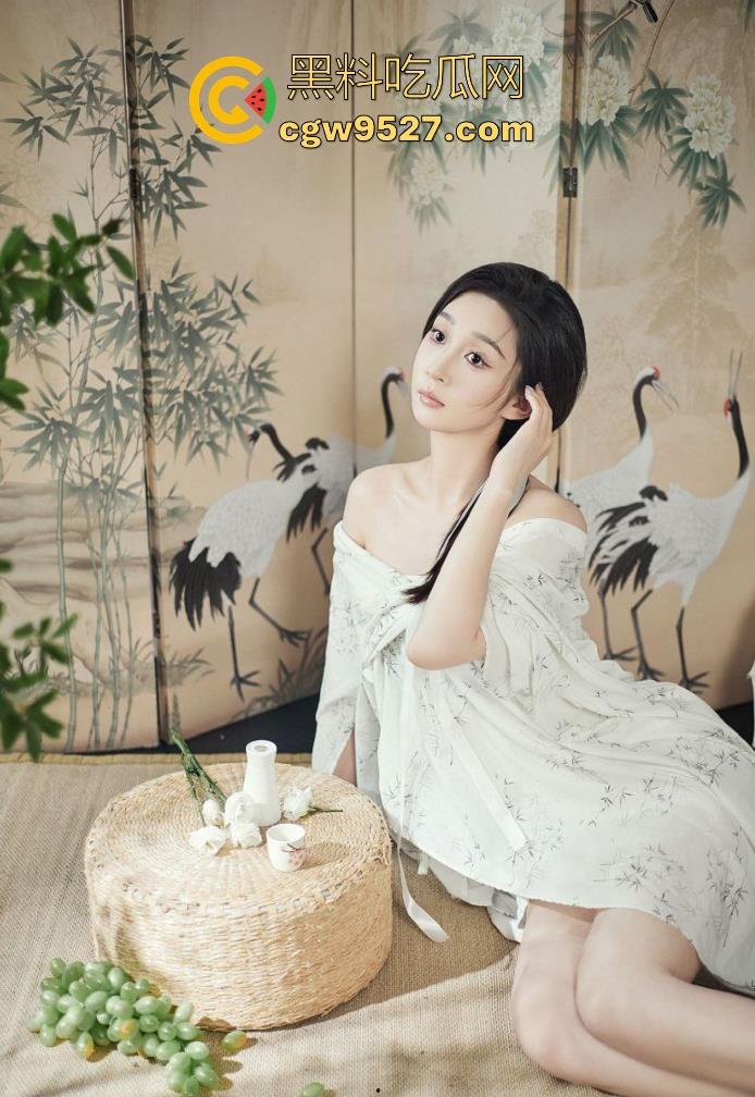 重口扩阴，精神小妹为我们展示弹性大逼，手掰肥逼呼吸一收一缩，这种肉棒进去不得夹爽死！  第1张