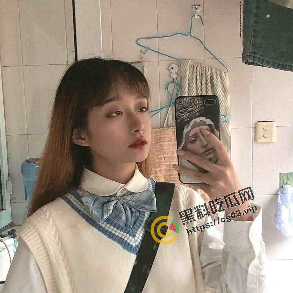 四川 资中县99年反差母狗【彭麒融】 裸贷无力偿还 被大哥拿下  视频被流出 第3张