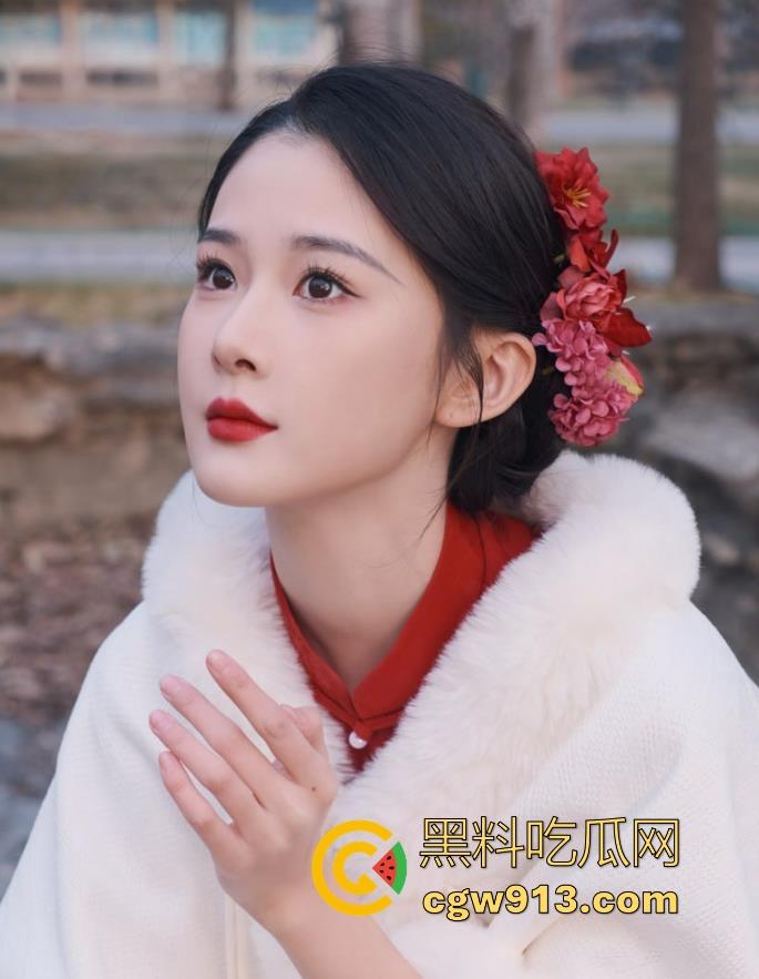 重口人妻玩极限扩阴,菊花被插着自慰棒,小玩具害刺激着阴蒂,逼逼还被拳头生生硬塞,呻吟声不断! 第2张 重口人妻玩极限扩阴,菊花被插着自慰棒,小玩具害刺激着阴蒂,逼逼还被拳头生生硬塞,呻吟声不断! 第2张