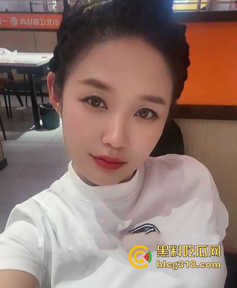 长春骚浪人妻【林文文】婚内出轨约炮视频曝光,韵味熟妇无套后入,淫穴白浆四溢,反差骚劲十足! 第3张 长春骚浪人妻【林文文】婚内出轨约炮视频曝光,韵味熟妇无套后入,淫穴白浆四溢,反差骚劲十足! 第3张