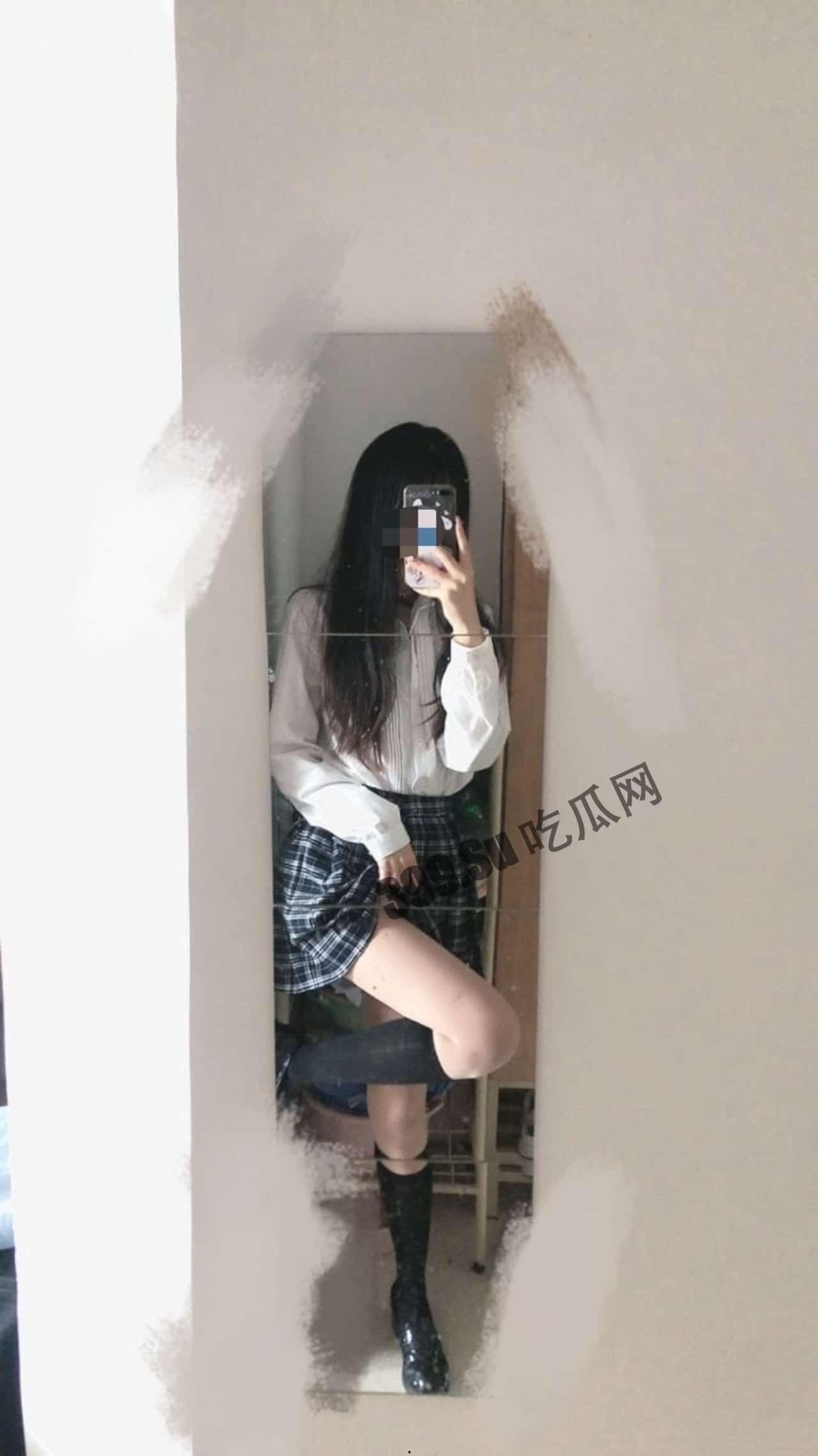 反差婊 室外露出 母狗  第5张