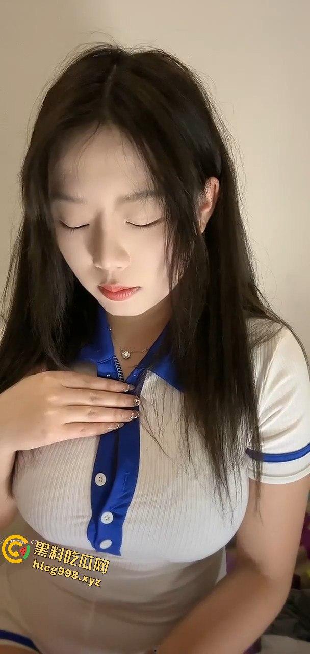 快手巨乳【冷艳小姨】直播翻车!为大哥打赏豪放露奶,被封后转战抖音继续骚操作! 第2张 快手巨乳【冷艳小姨】直播翻车!为大哥打赏豪放露奶,被封后转战抖音继续骚操作! 第2张