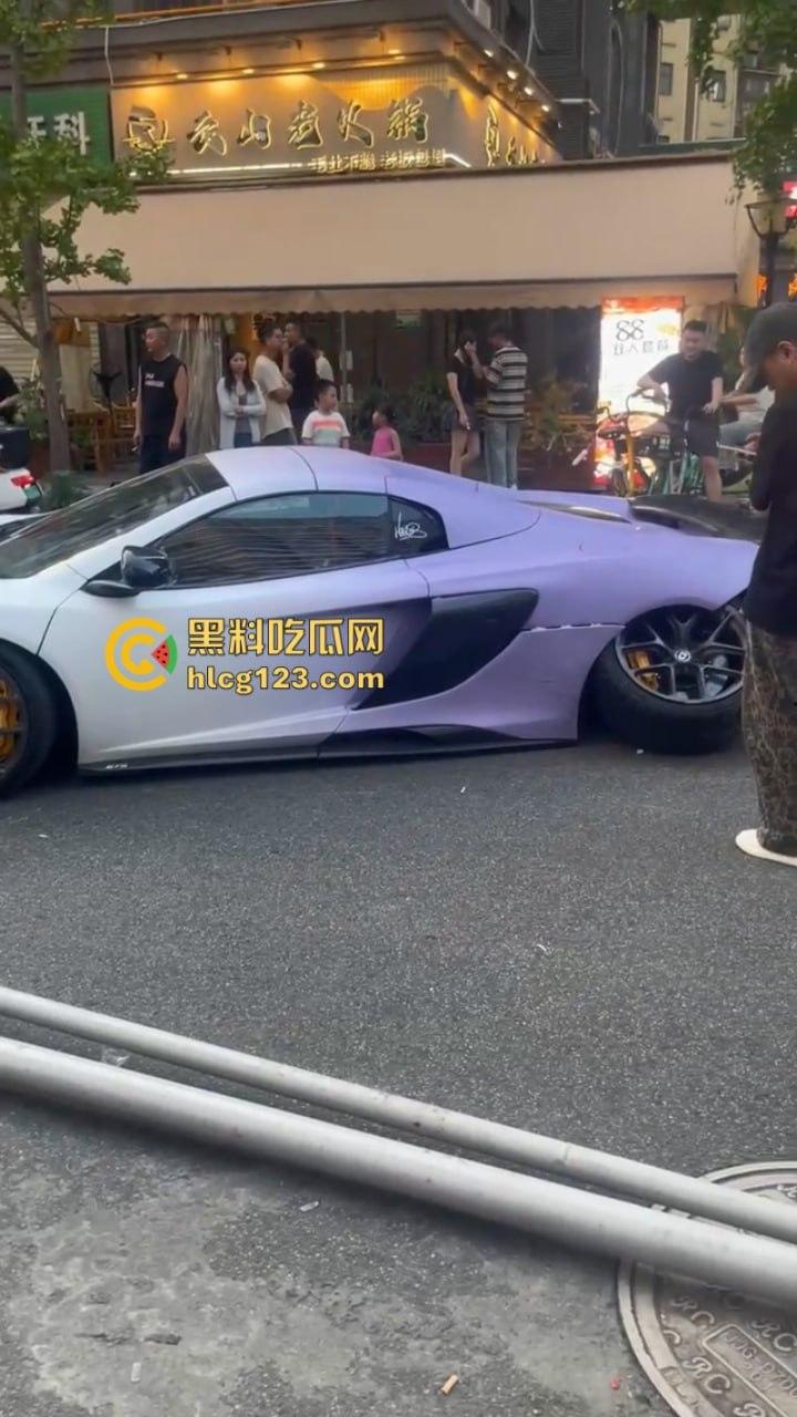 成都百万级神车被干废 租车装杯 妹子还没接到 先负债百万 现场视频看得肝疼 第4张 成都百万级神车被干废 租车装杯 妹子还没接到 先负债百万 现场视频看得肝疼 第4张