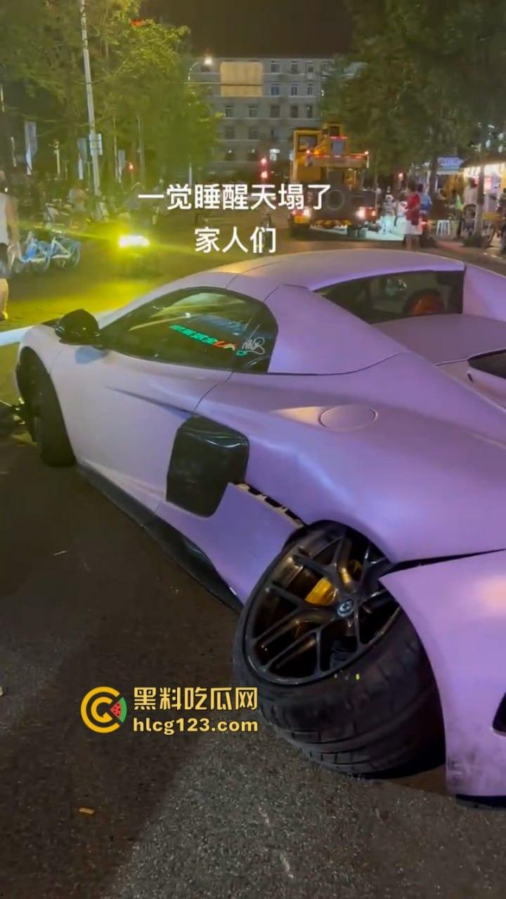 成都百万级神车被干废 租车装杯 妹子还没接到 先负债百万 现场视频看得肝疼 第5张 成都百万级神车被干废 租车装杯 妹子还没接到 先负债百万 现场视频看得肝疼 第5张