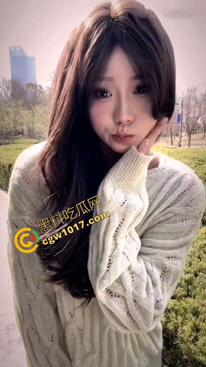 江苏女神【薛颜琪】约炮视频曝光!骚浪淫态,深喉技巧丰富,横流白浆,极品尤物欲仙欲死! 第2张 江苏女神【薛颜琪】约炮视频曝光!骚浪淫态,深喉技巧丰富,横流白浆,极品尤物欲仙欲死! 第2张