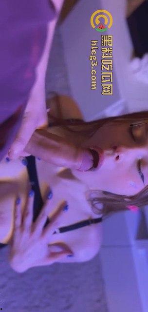 英国短视频平台美女小网红『Yuiwoo』线下约炮粉丝弟弟 极品身材 展示极致口交技巧 第11张 英国短视频平台美女小网红『Yuiwoo』线下约炮粉丝弟弟 极品身材 展示极致口交技巧 第11张