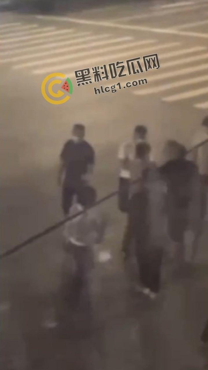 扬州西湖镇7月11日强拆风波,神秘人员暴力殴打致多人住院! 第7张 扬州西湖镇7月11日强拆风波,神秘人员暴力殴打致多人住院! 第7张