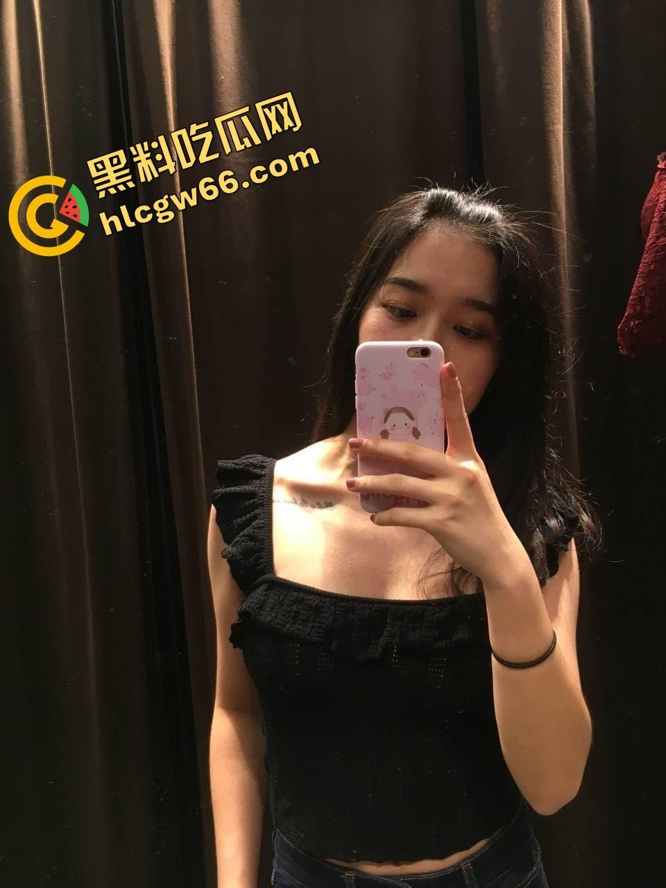 黄山技校反差骚妹【李丹尼】酒店黑丝口交全程曝光,大鲍鱼开发成通道,开房爽到喷水! 第6张 黄山技校反差骚妹【李丹尼】酒店黑丝口交全程曝光,大鲍鱼开发成通道,开房爽到喷水! 第6张