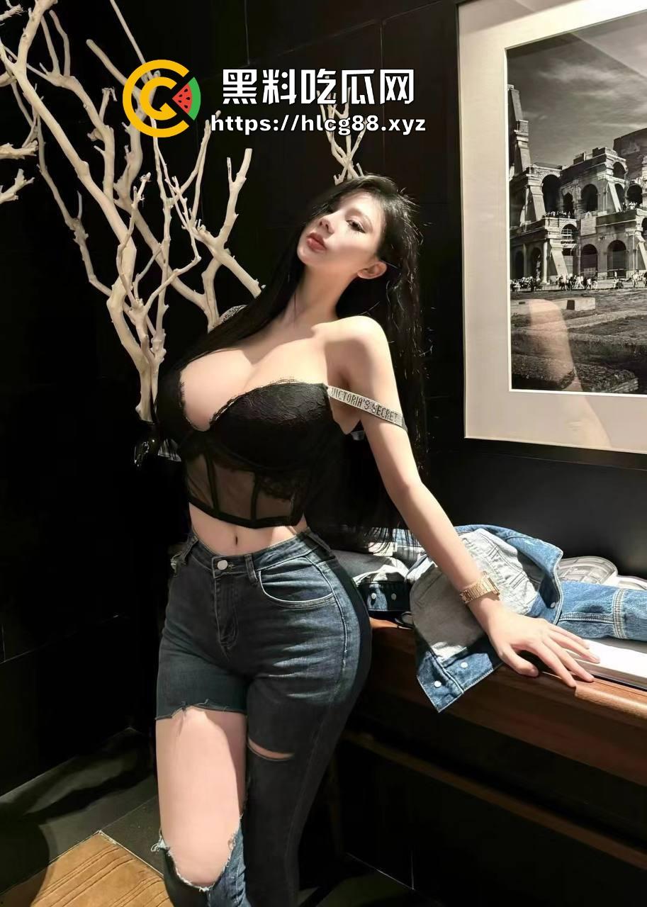 现在妹子为美疯魔抽脂隆奶塞逼艾灸,骚穴子宫烤得喷香,医美变态到艾灸鸡巴都出现了! 第9张 现在妹子为美疯魔抽脂隆奶塞逼艾灸,骚穴子宫烤得喷香,医美变态到艾灸鸡巴都出现了! 第9张