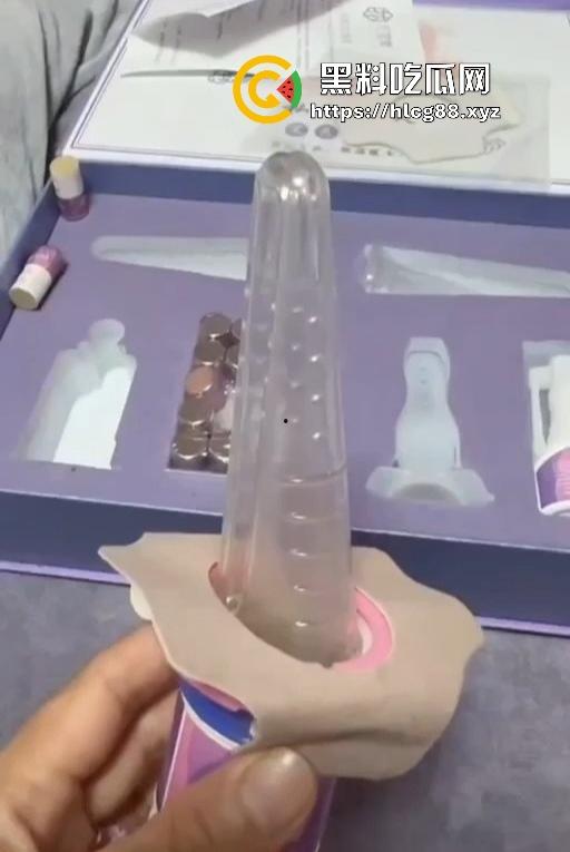 现在妹子为美疯魔抽脂隆奶塞逼艾灸,骚穴子宫烤得喷香,医美变态到艾灸鸡巴都出现了! 第13张 现在妹子为美疯魔抽脂隆奶塞逼艾灸,骚穴子宫烤得喷香,医美变态到艾灸鸡巴都出现了! 第13张