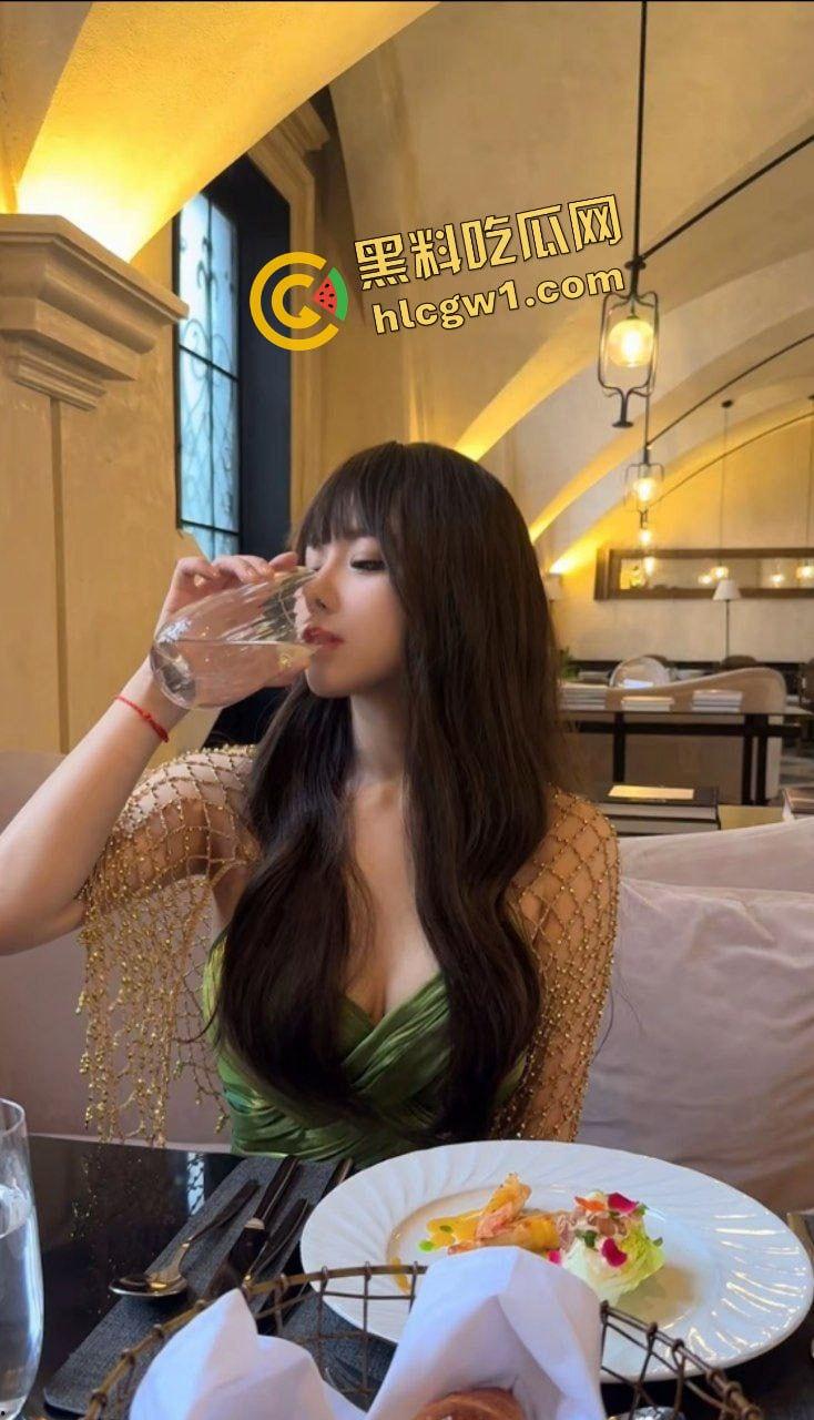 抖音少妇大雷E乳骚货『小野没有猫』韵味十足炮架 同大哥一起浪 捏奶猛怼 独家曝光! 第4张 抖音少妇大雷E乳骚货『小野没有猫』韵味十足炮架 同大哥一起浪 捏奶猛怼 独家曝光! 第4张