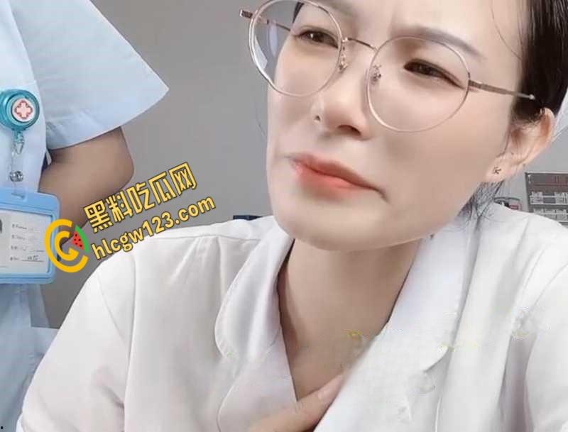 内卷之王御姐护士直播搭建医院场景,当着医生背后自慰,淫水直流的样子真是骚透了! 第2张 内卷之王御姐护士直播搭建医院场景,当着医生背后自慰,淫水直流的样子真是骚透了! 第2张