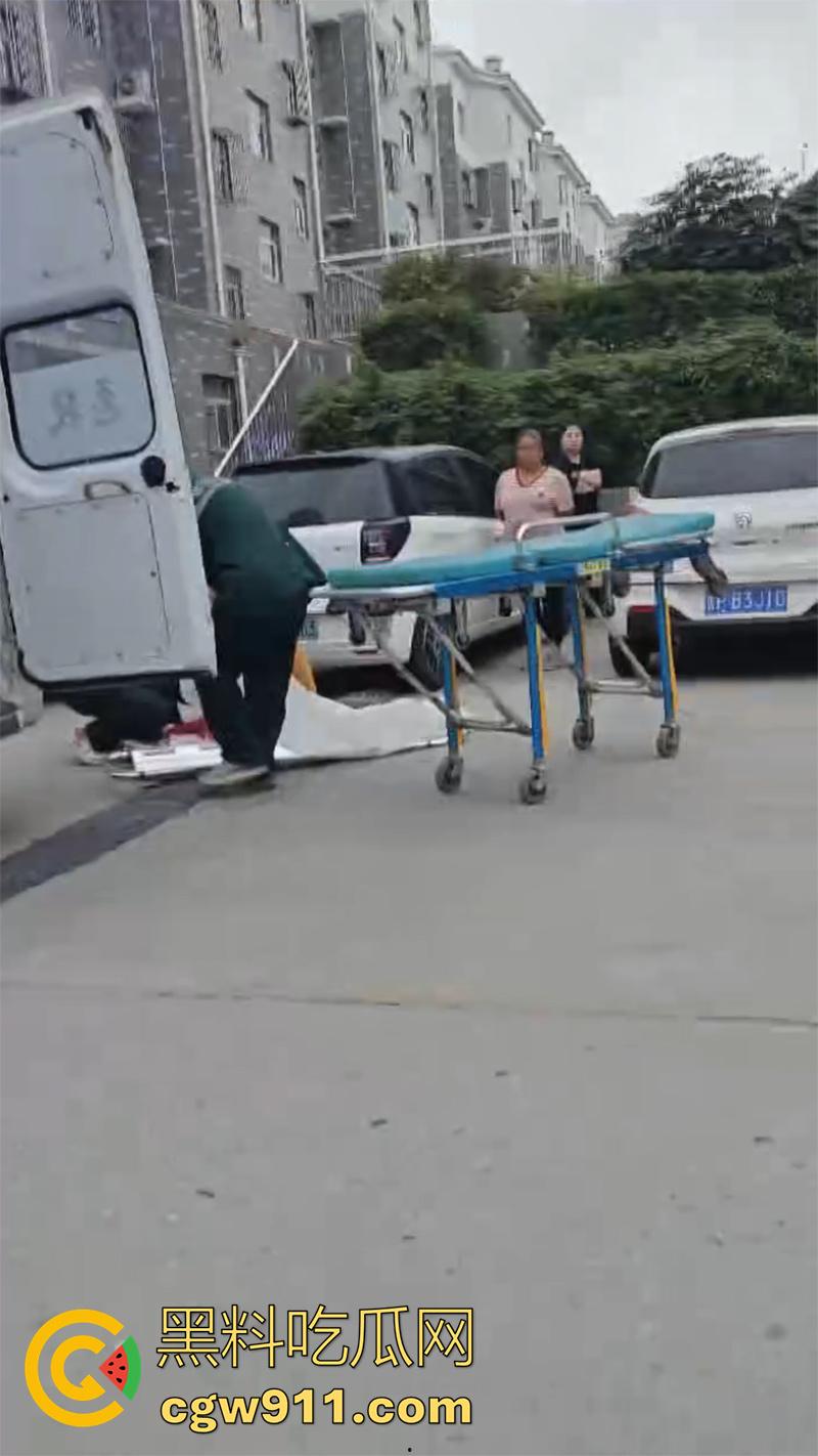 山东聊城老头怒捅邻居老太，两人早已私通，结果老太太又和别人好上了，大爷吃醋动了杀心，太刺激了！  第5张