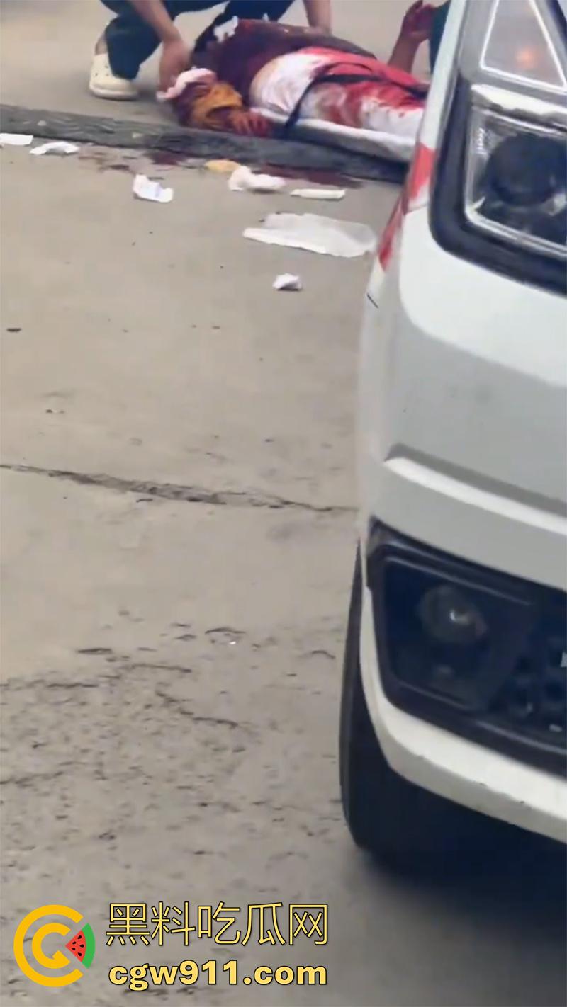 山东聊城老头怒捅邻居老太，两人早已私通，结果老太太又和别人好上了，大爷吃醋动了杀心，太刺激了！  第6张