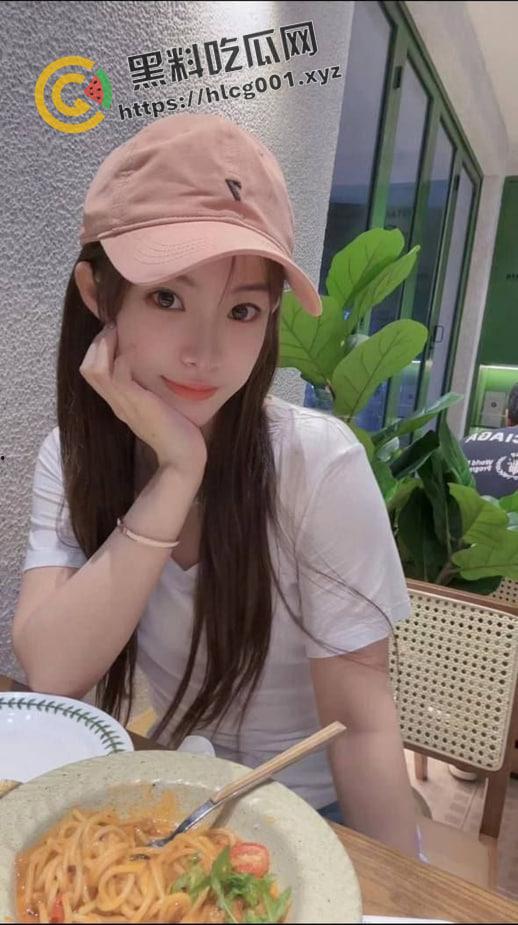 南京艺术学院【刘静雯】约炮体育生 被干到窒息 身材极品的肉便器 不愧是艺术生 第4张 南京艺术学院【刘静雯】约炮体育生 被干到窒息 身材极品的肉便器 不愧是艺术生 第4张