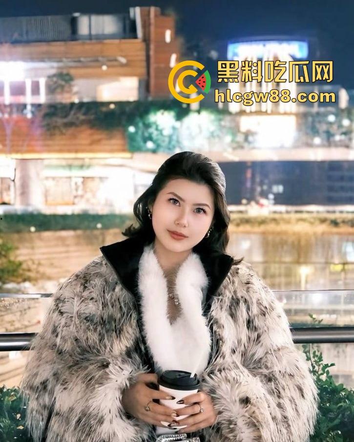 抖音媚黑网红余阿玖黑料翻车!婚前沉迷按摩店,被大黑屌无情爆操征服,早期淫乱史被扒出! 第3张 抖音媚黑网红余阿玖黑料翻车!婚前沉迷按摩店,被大黑屌无情爆操征服,早期淫乱史被扒出! 第3张