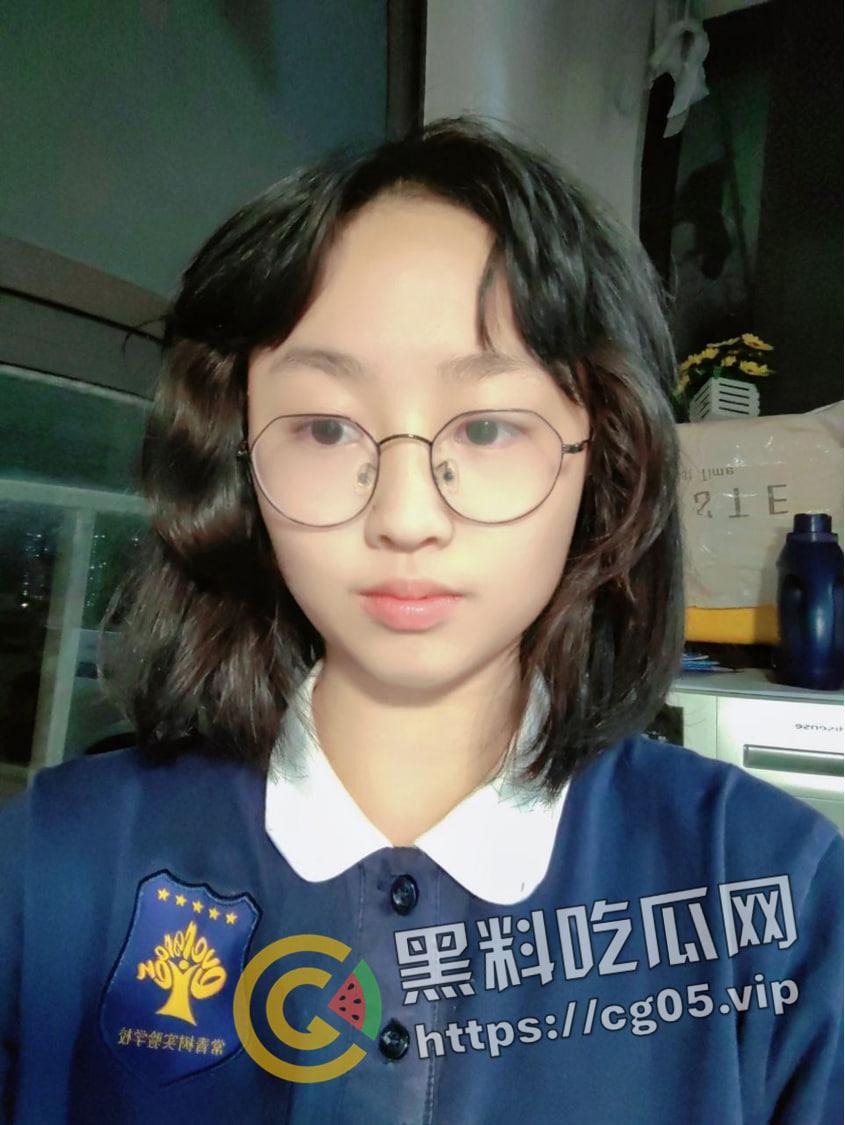 武汉常青树实验学校 高三反差婊母狗妹子被渣男调教流出 学霸妹子在床上竟然这么下贱 第7张 武汉常青树实验学校 高三反差婊母狗妹子被渣男调教流出 学霸妹子在床上竟然这么下贱 第7张