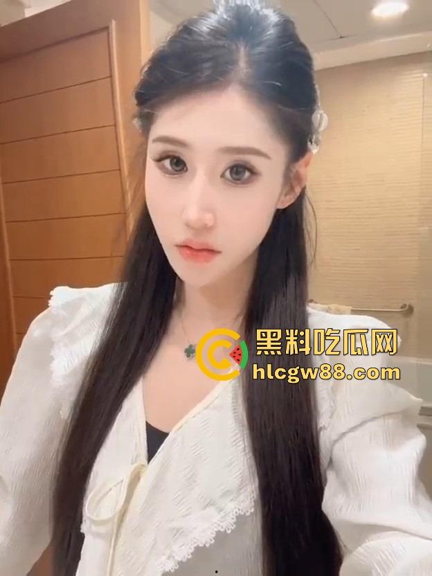 混迹马来迪拜柬埔寨外围女【邝葵魁】欠债不还拉黑恩人!两万多欠款理直气壮骂人,曝光婊子做爱的样子! 第10张 混迹马来迪拜柬埔寨外围女【邝葵魁】欠债不还拉黑恩人!两万多欠款理直气壮骂人,曝光婊子做爱的样子! 第10张