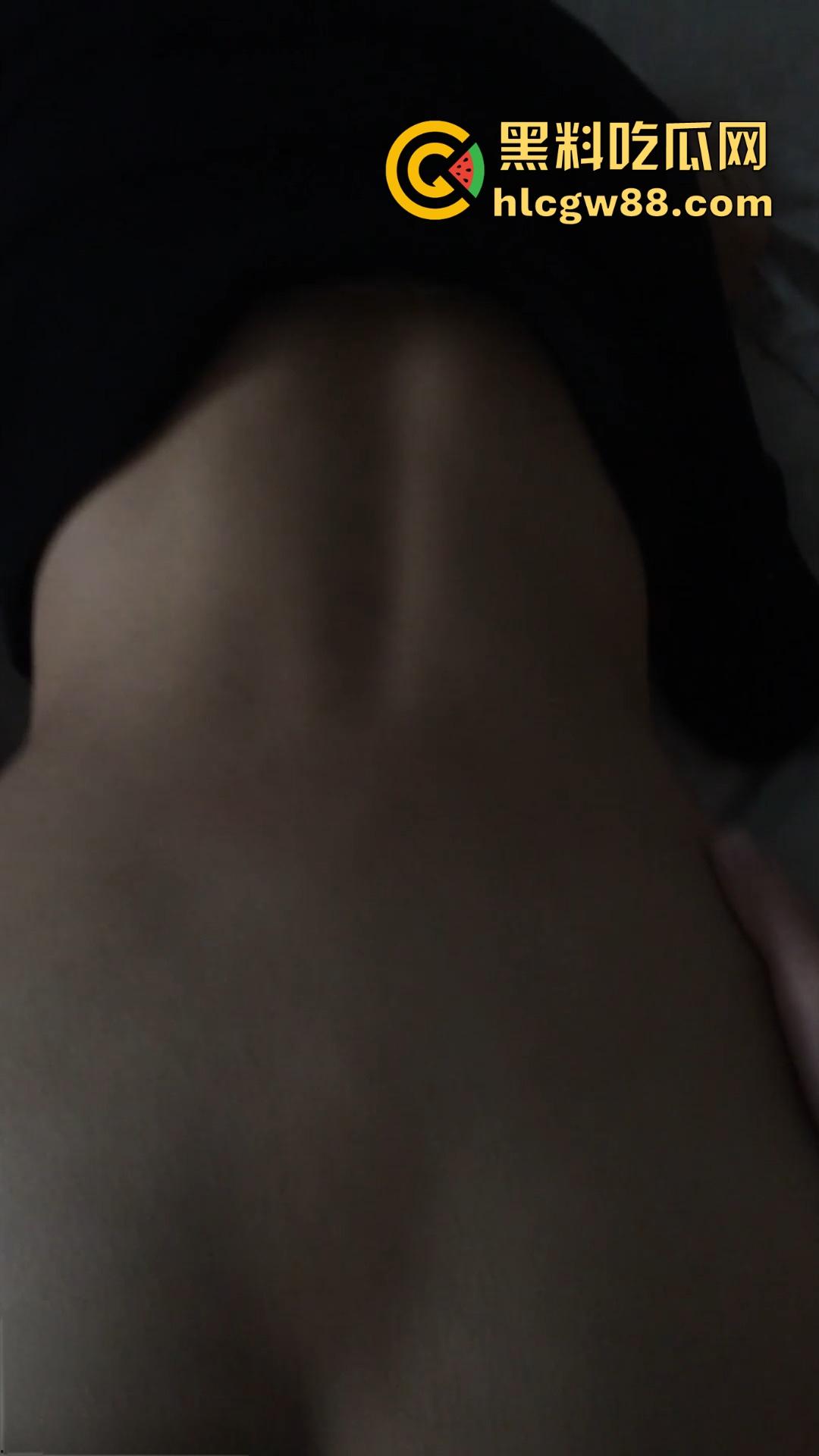 混迹马来迪拜柬埔寨外围女【邝葵魁】欠债不还拉黑恩人!两万多欠款理直气壮骂人,曝光婊子做爱的样子! 第17张 混迹马来迪拜柬埔寨外围女【邝葵魁】欠债不还拉黑恩人!两万多欠款理直气壮骂人,曝光婊子做爱的样子! 第17张