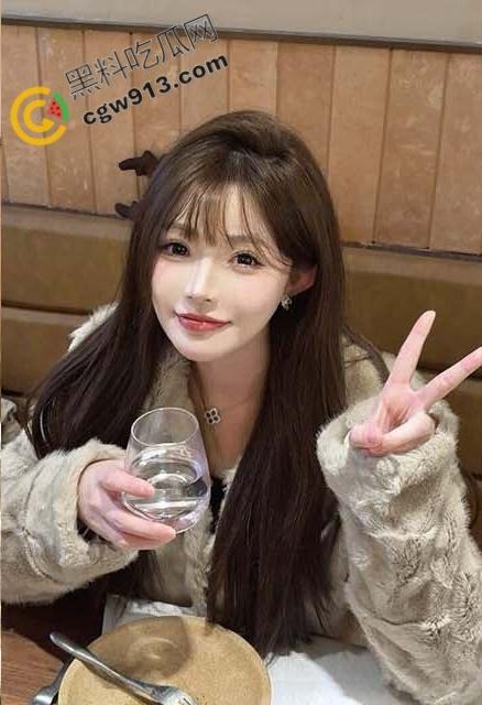 海角乱伦大奶护士服姐姐!和姐姐的一百种姿势,制服诱惑无套内射,姐姐逼都干肿起来了 第2张 海角乱伦大奶护士服姐姐!和姐姐的一百种姿势,制服诱惑无套内射,姐姐逼都干肿起来了 第2张