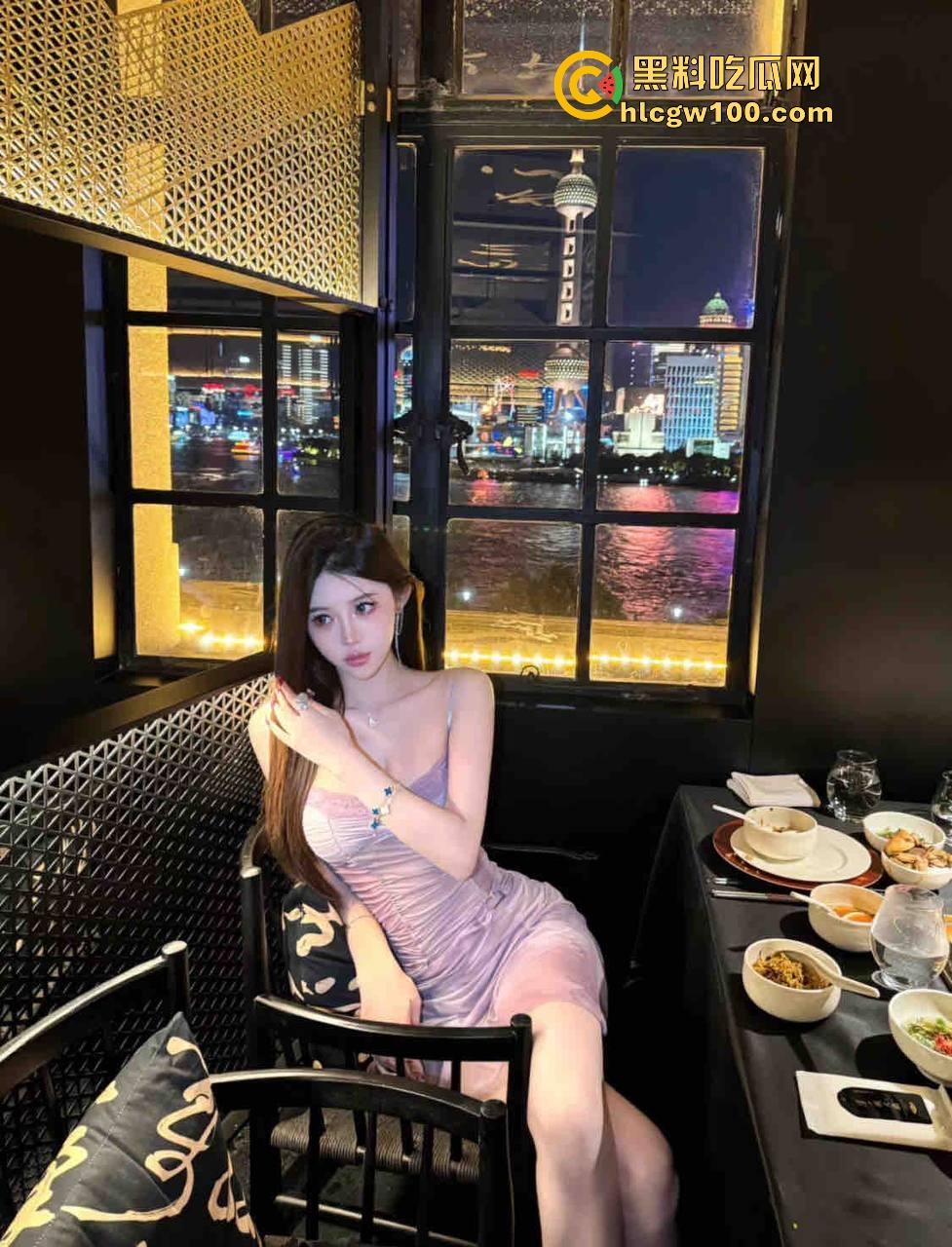 杭州富二代带嫩模KTV卫生间开炮,朋友全程录视频包厢不K歌只艹逼,有钱人的快乐就是这么简单而又朴实无华! 第2张 杭州富二代带嫩模KTV卫生间开炮,朋友全程录视频包厢不K歌只艹逼,有钱人的快乐就是这么简单而又朴实无华! 第2张