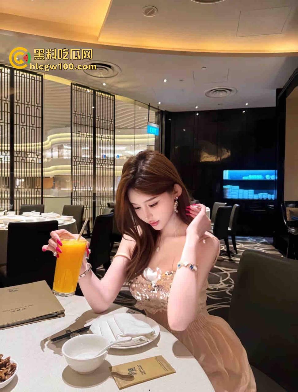 杭州富二代带嫩模KTV卫生间开炮,朋友全程录视频包厢不K歌只艹逼,有钱人的快乐就是这么简单而又朴实无华! 第6张 杭州富二代带嫩模KTV卫生间开炮,朋友全程录视频包厢不K歌只艹逼,有钱人的快乐就是这么简单而又朴实无华! 第6张