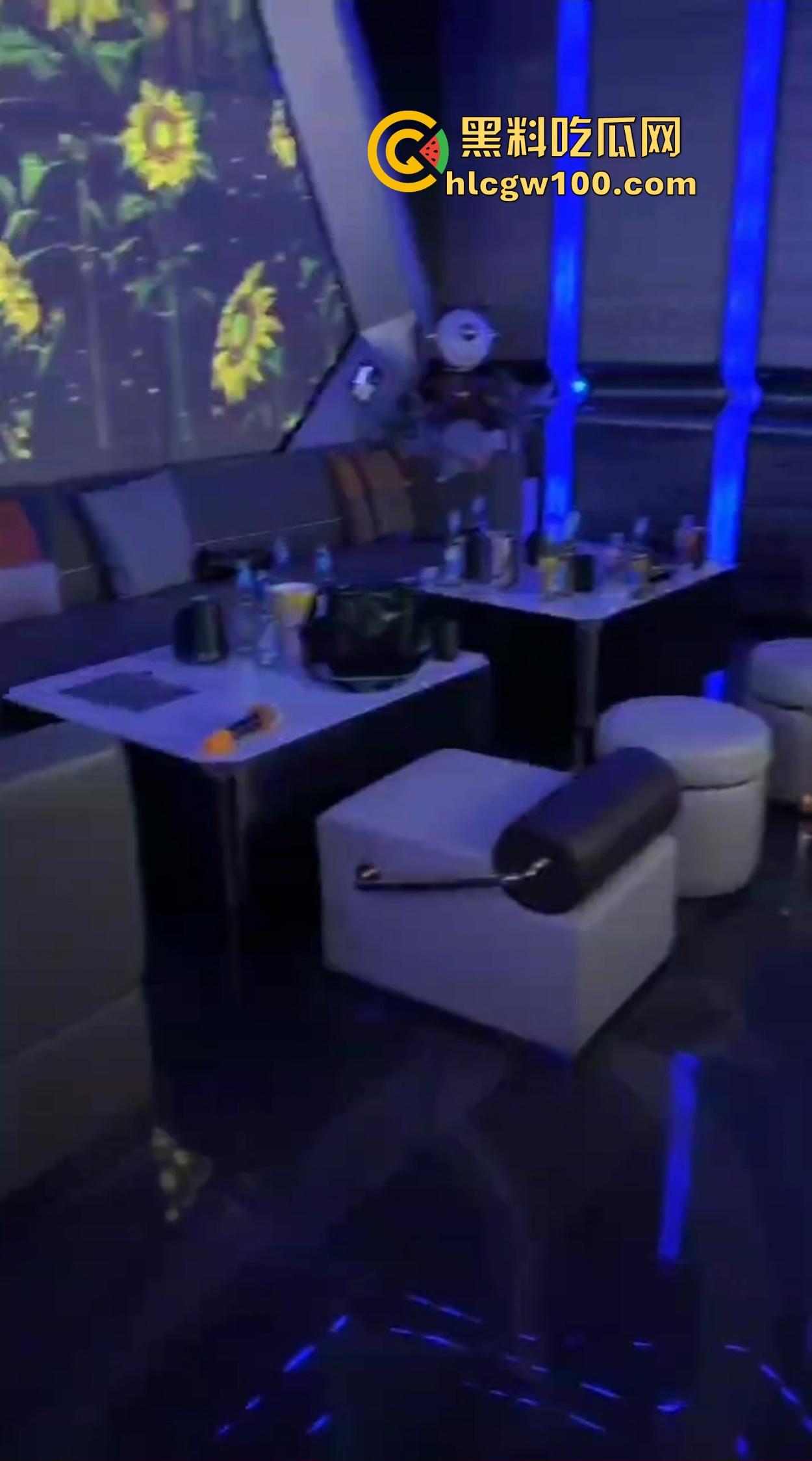 杭州富二代带嫩模KTV卫生间开炮,朋友全程录视频包厢不K歌只艹逼,有钱人的快乐就是这么简单而又朴实无华! 第12张 杭州富二代带嫩模KTV卫生间开炮,朋友全程录视频包厢不K歌只艹逼,有钱人的快乐就是这么简单而又朴实无华! 第12张