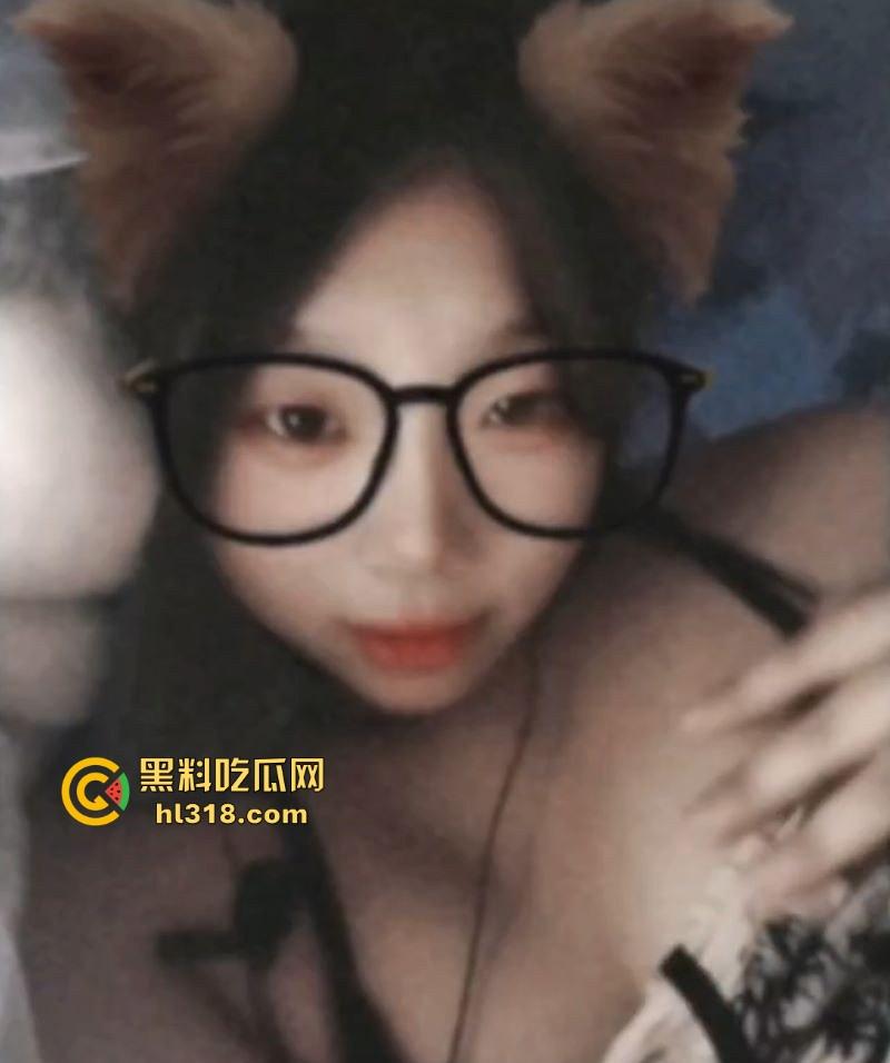 极品巨乳学生妹【林麓】网调视频曝光,背男友拍露脸自慰视频约炮金主,湿漉嫩逼与巨乳一览无余! 第17张 极品巨乳学生妹【林麓】网调视频曝光,背男友拍露脸自慰视频约炮金主,湿漉嫩逼与巨乳一览无余! 第17张