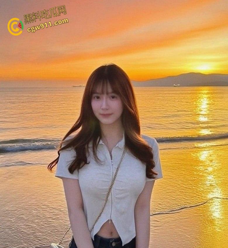 IG美妆博主【Catalina】,清纯嫩妹露脸自慰,白虎嫩穴被男友爆菊肛交,后入打桩淫水四溅 ! 第3张 IG美妆博主【Catalina】,清纯嫩妹露脸自慰,白虎嫩穴被男友爆菊肛交,后入打桩淫水四溅 ! 第3张