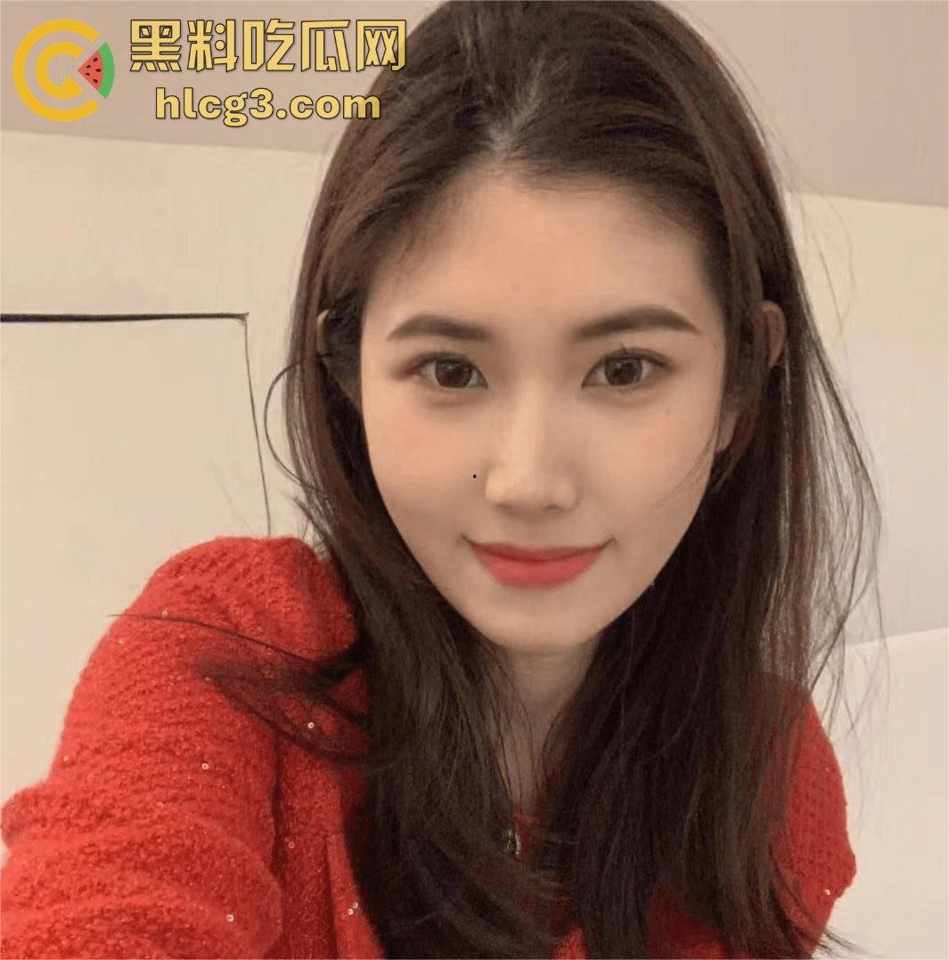 杭州泰隆银行美女员工黄晓蒨婚内放飞自我!出轨领导换妻玩SM,丈夫手机揭露惊天丑闻! 第4张 杭州泰隆银行美女员工黄晓蒨婚内放飞自我!出轨领导换妻玩SM,丈夫手机揭露惊天丑闻! 第4张