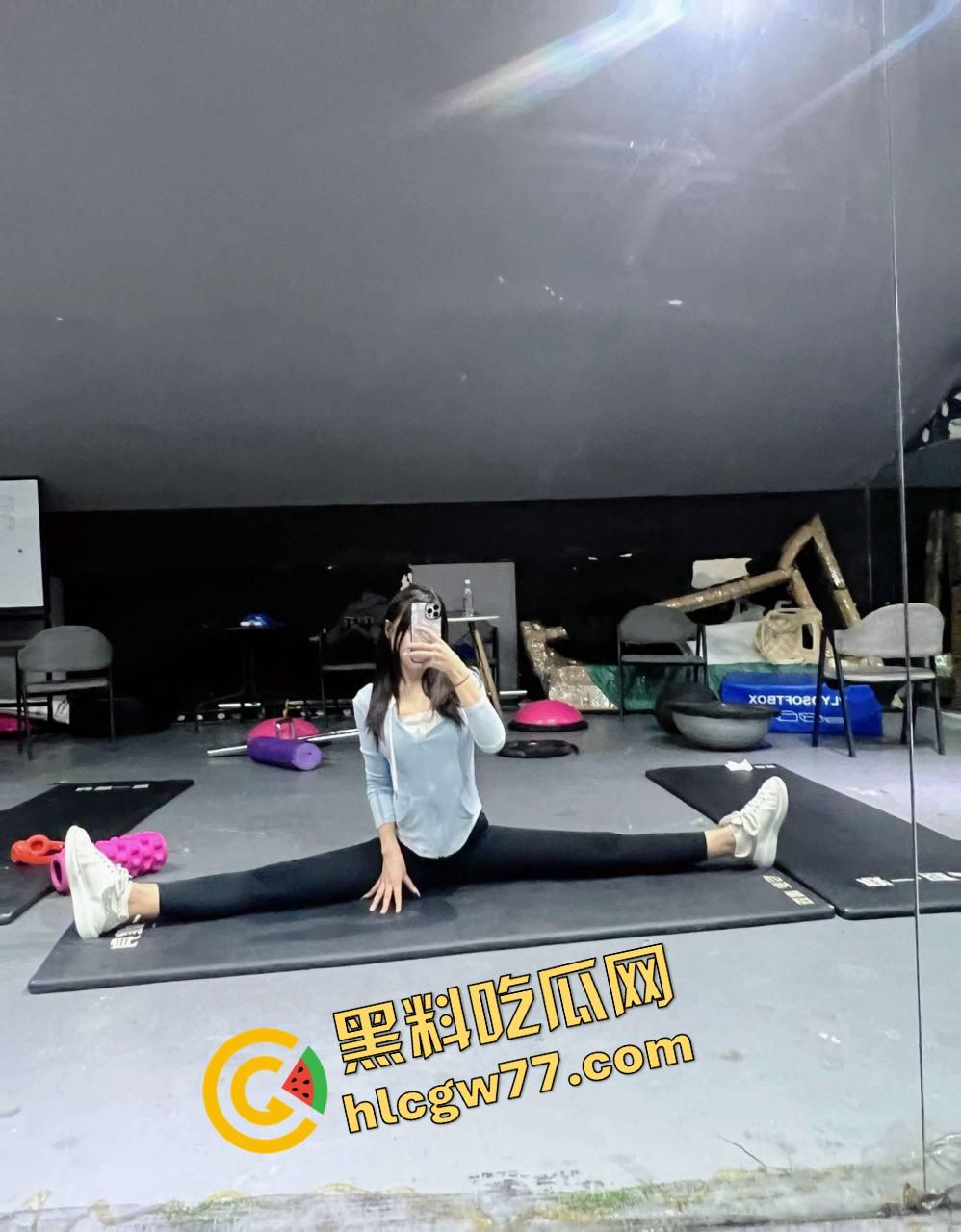 渭南帅哥深夜上门给美女打针,我以为是玩塞药play,结果他真拿针管戳了人家屁股! 第4张 渭南帅哥深夜上门给美女打针,我以为是玩塞药play,结果他真拿针管戳了人家屁股! 第4张