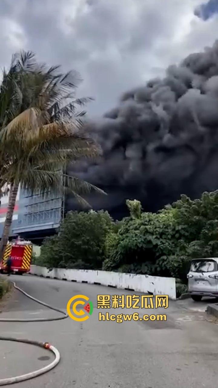 突发!台湾一超市仓库发生火灾 已致9死7伤 现场视频曝光! 第2张 突发!台湾一超市仓库发生火灾 已致9死7伤 现场视频曝光! 第2张