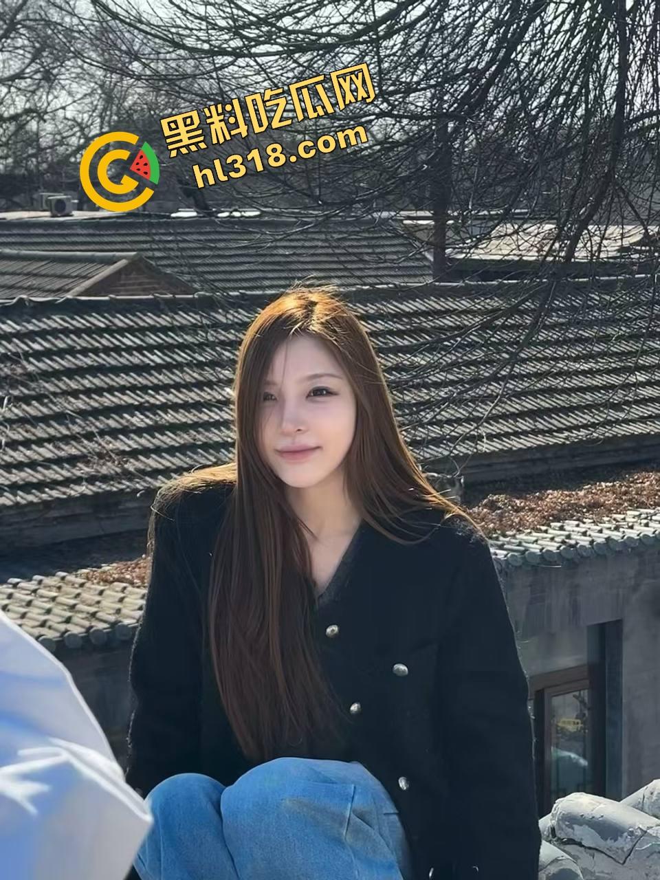 今晚不睡觉,骚女叠罗汉开火车轮流被爆,刚射完一个又跳下一个屁股直接顶上马,鸡巴都被榨冒烟! 第3张 今晚不睡觉,骚女叠罗汉开火车轮流被爆,刚射完一个又跳下一个屁股直接顶上马,鸡巴都被榨冒烟! 第3张